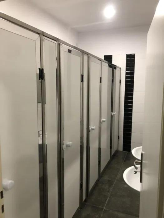 Hostel Leszno Ul.Uslugowa エクステリア 写真